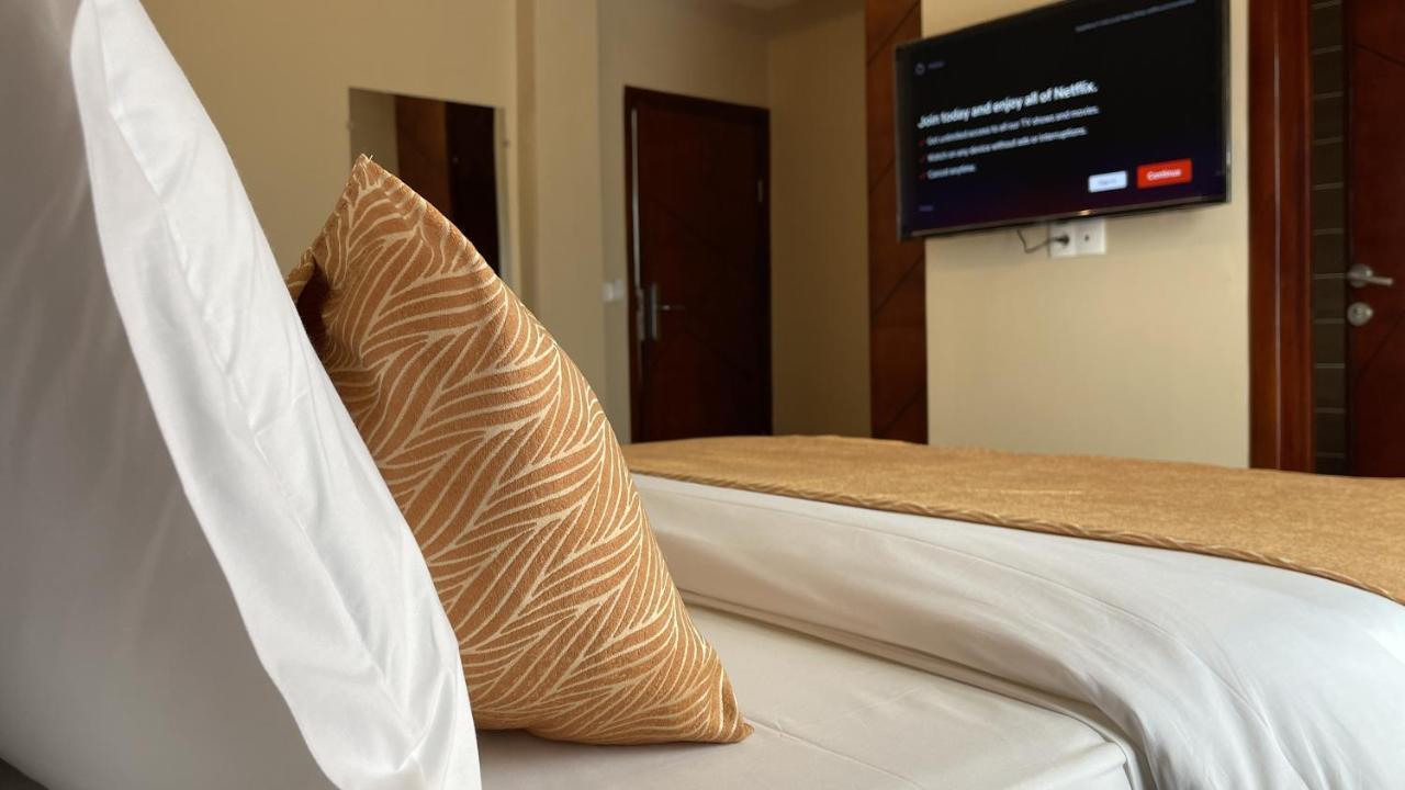 Sky Kenako Hotel Kribi Extérieur photo