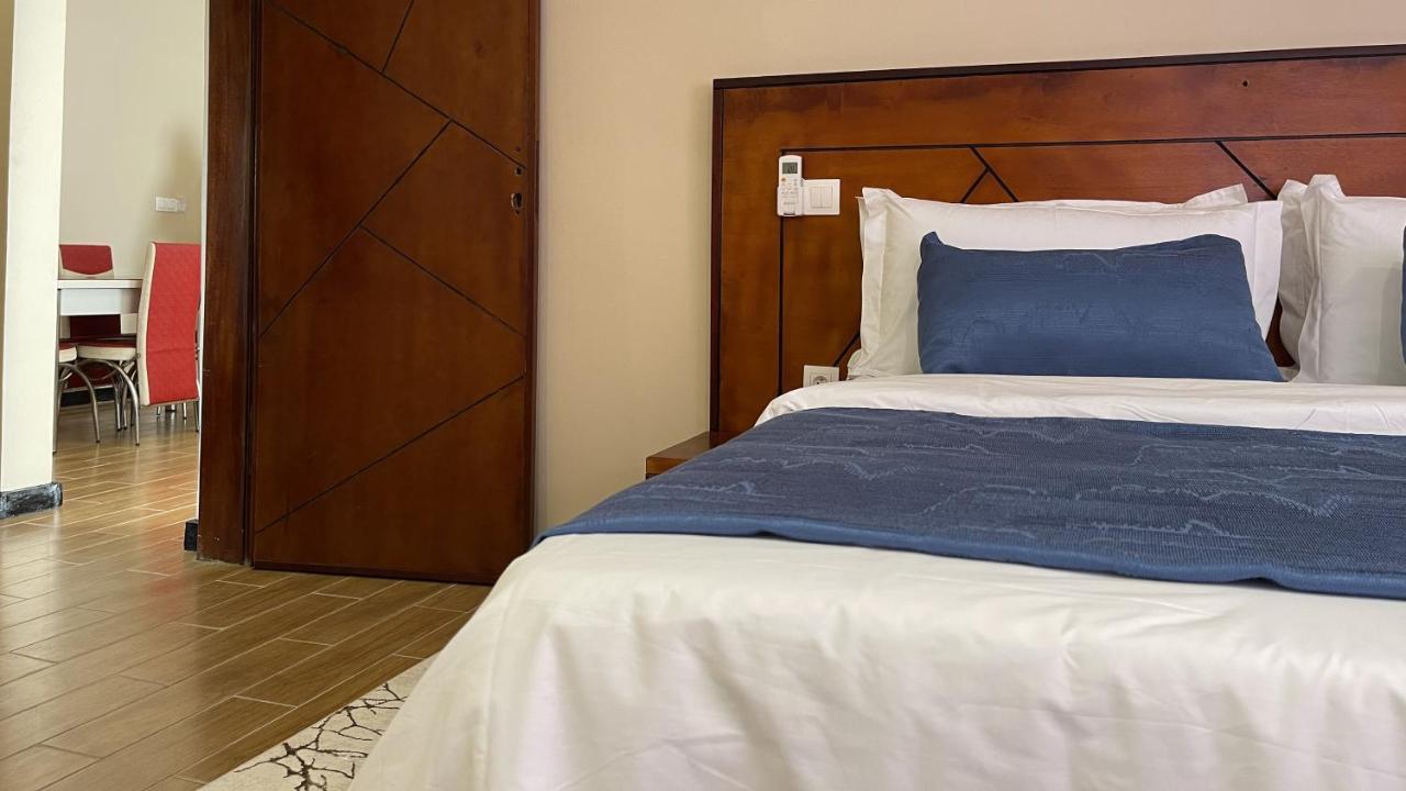 Sky Kenako Hotel Kribi Extérieur photo