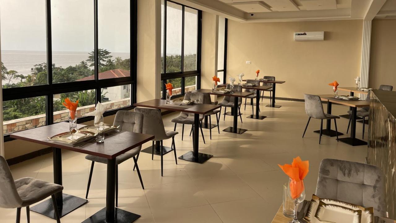 Sky Kenako Hotel Kribi Extérieur photo