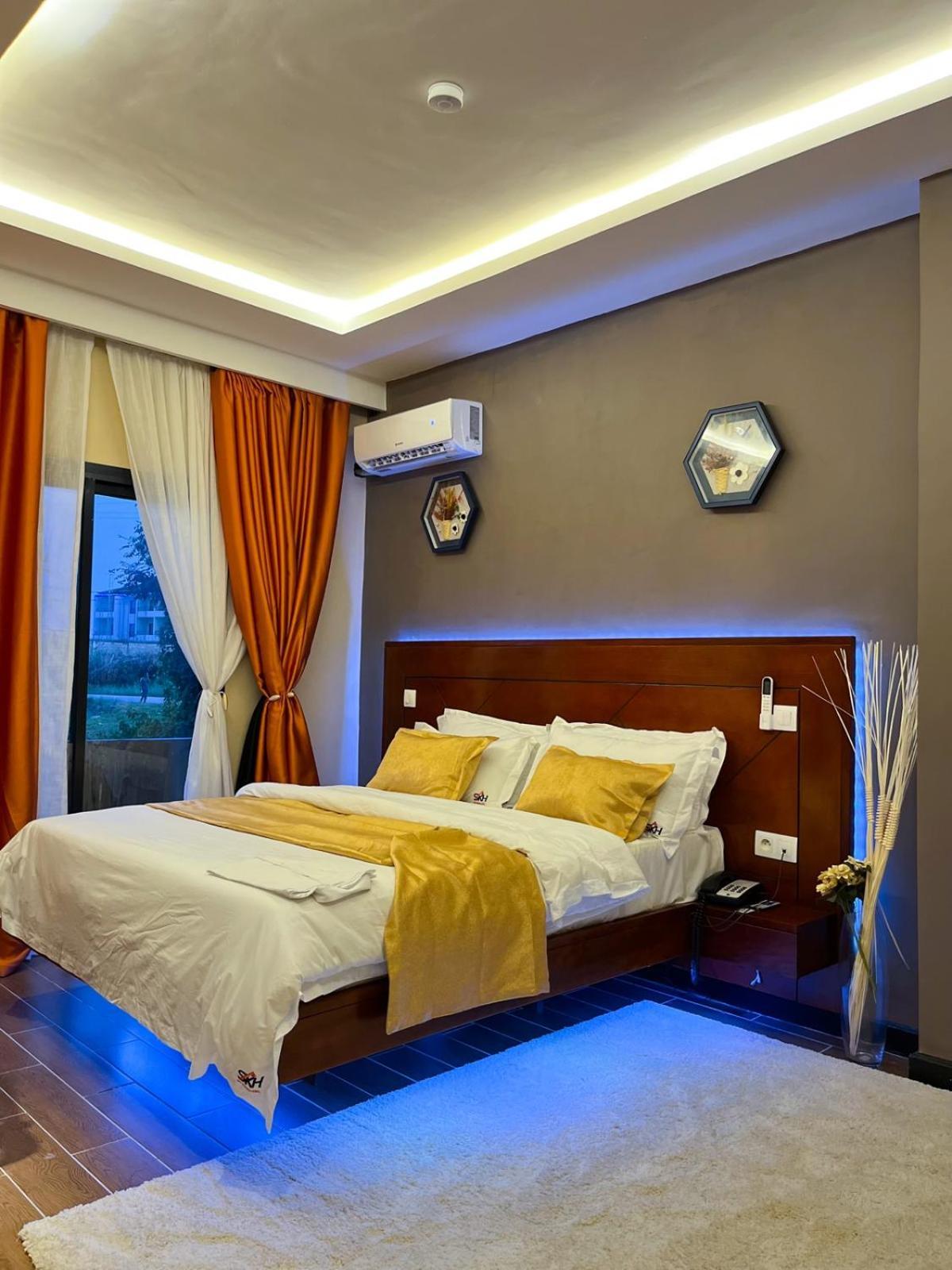 Sky Kenako Hotel Kribi Extérieur photo