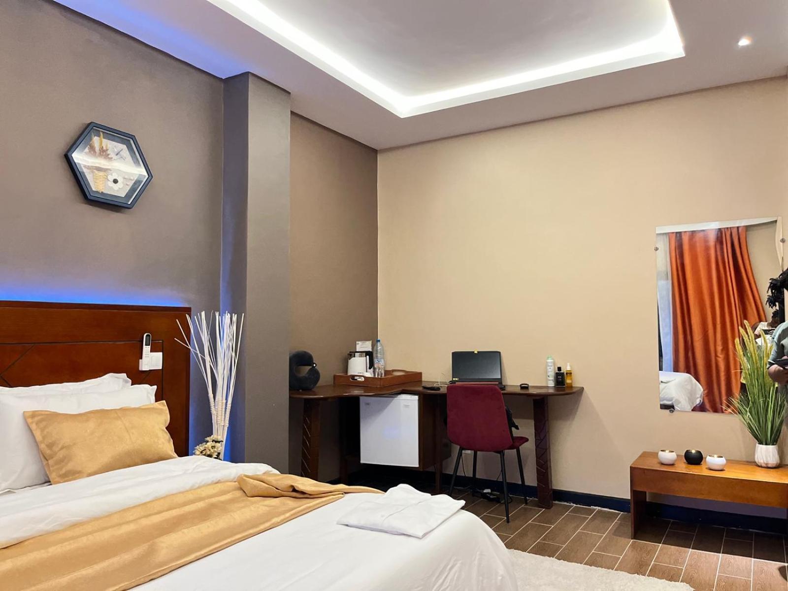 Sky Kenako Hotel Kribi Extérieur photo