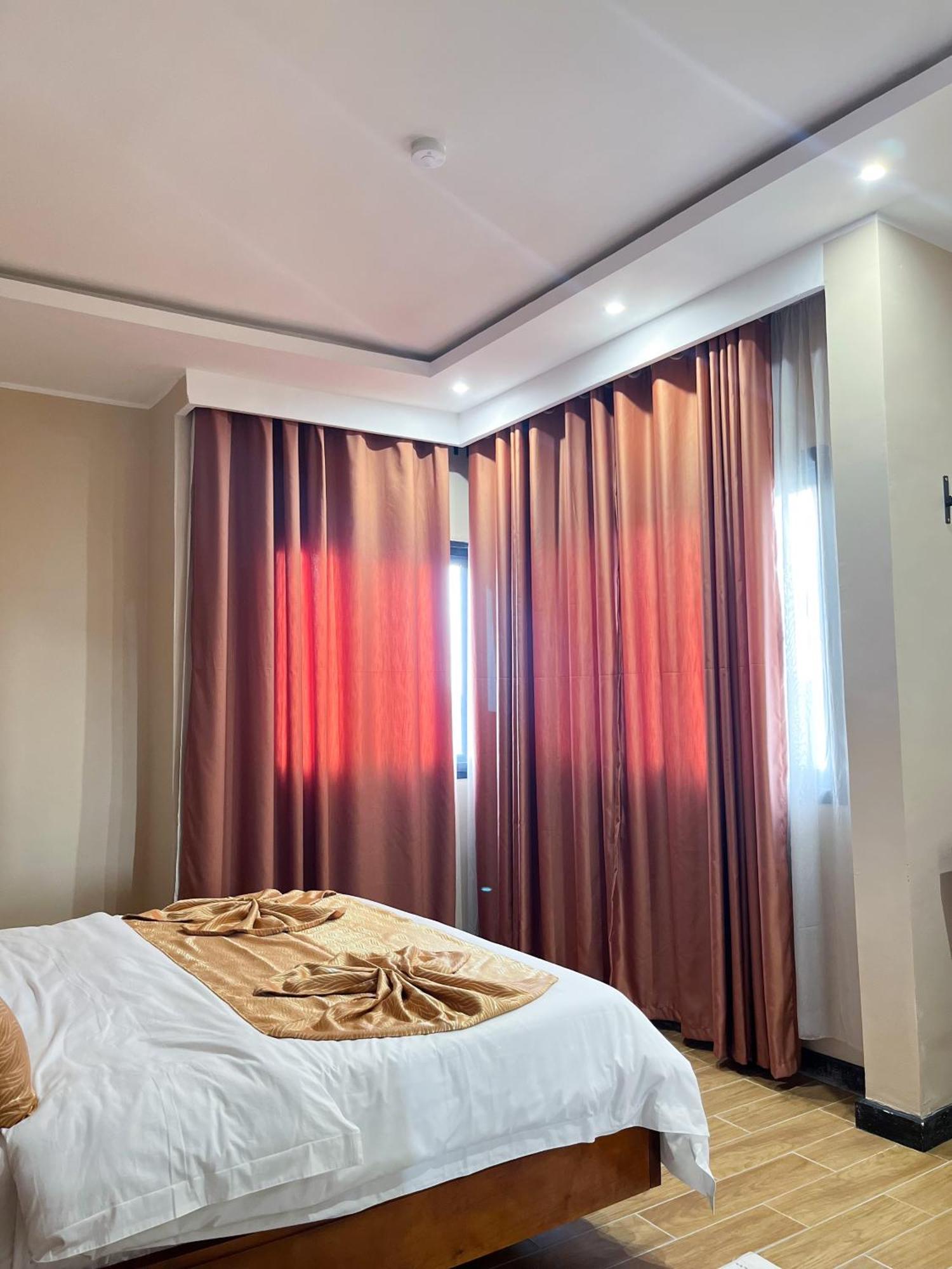 Sky Kenako Hotel Kribi Extérieur photo