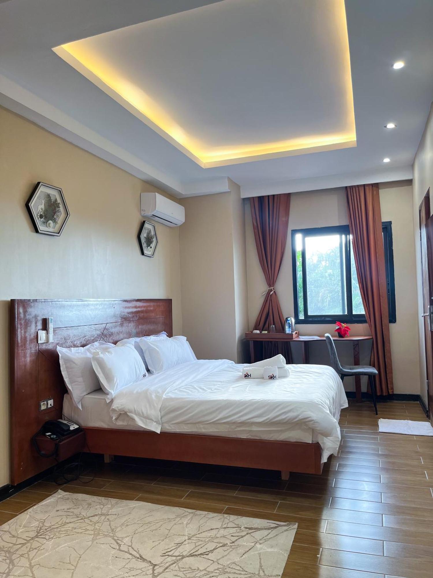 Sky Kenako Hotel Kribi Extérieur photo
