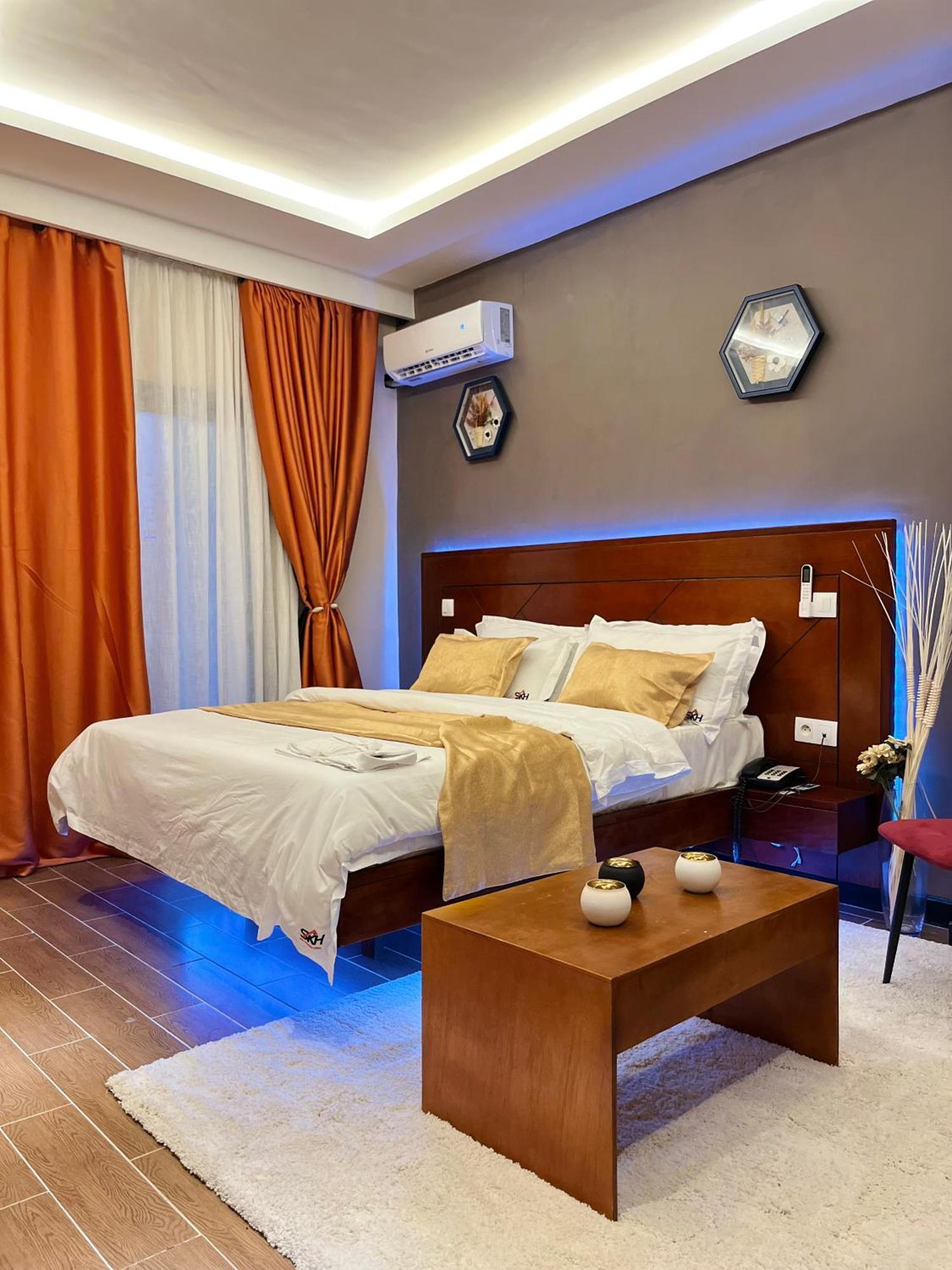 Sky Kenako Hotel Kribi Extérieur photo